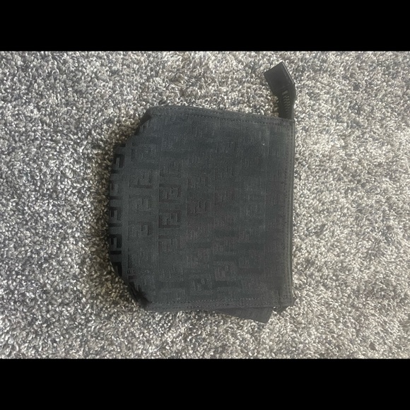 Vintage Fendi clutch - Picture 2 of 4